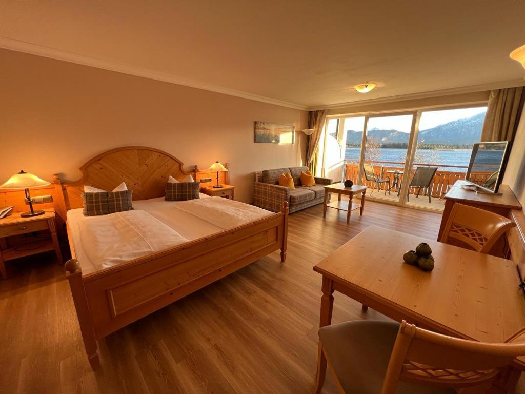 Hotel Fischer Am See Фюссен Екстер'єр фото
