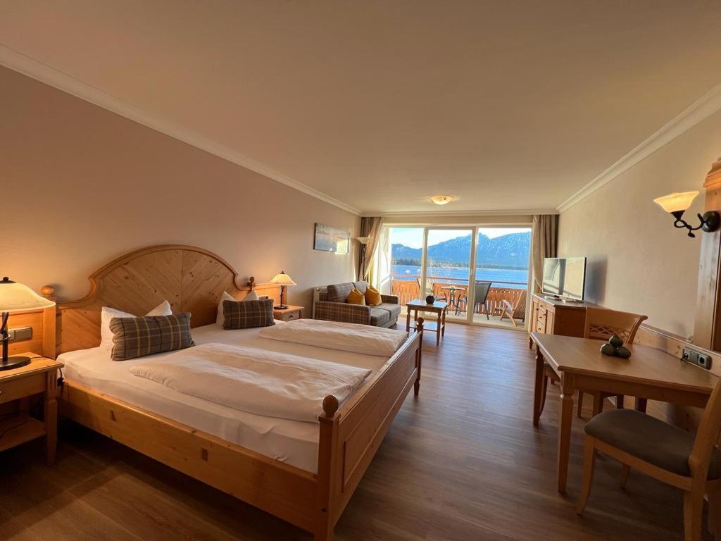 Hotel Fischer Am See Фюссен Екстер'єр фото