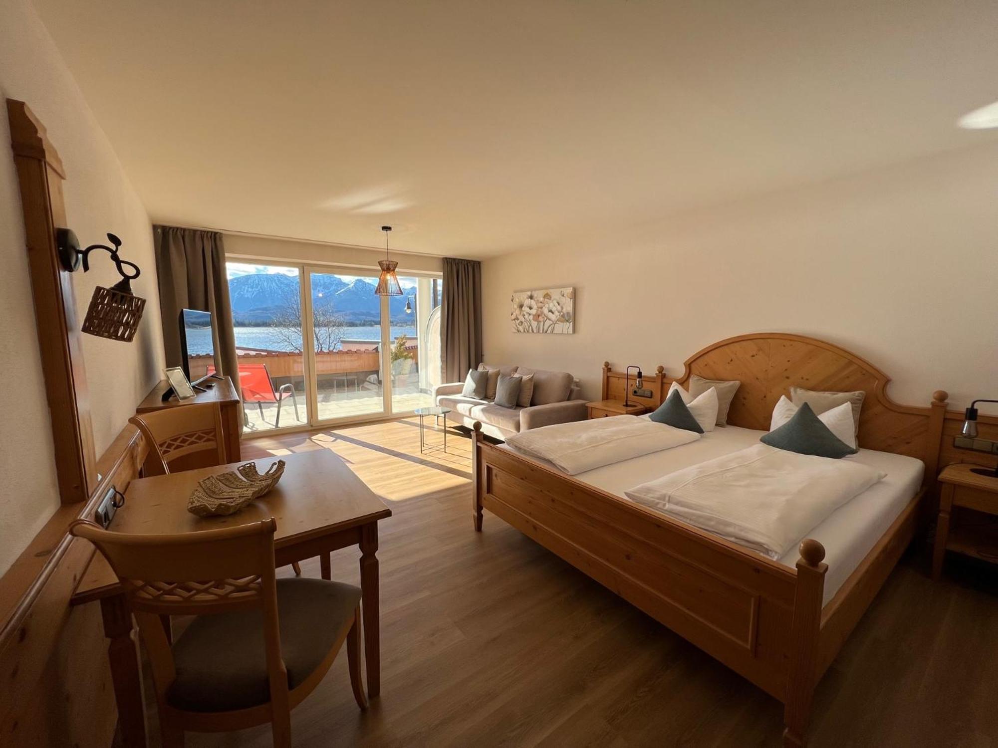 Hotel Fischer Am See Фюссен Екстер'єр фото